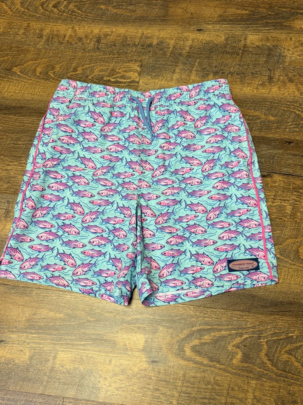 New Vineyard Vines Swim Trunks Boys XL Fish Print Mesh Lined Chappy Shorts